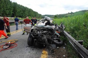 Incidente autostradale sulla A26, muoiono 4 persone