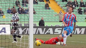 Udinese - Catania 2-1, il gol di Lodi arriva troppo tardi