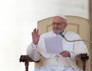 Papa Francesco: "Gli apostoli non avevano paura neppure delle persecuzioni"