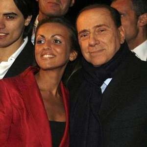 La Pascale smentisce la lite con Berlusconi, "Mai fuggita da Arcore"