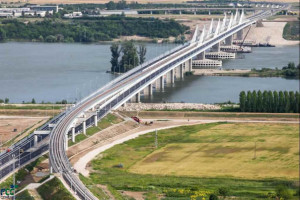 Costruito in Romania il più grande ponte fatto con materiale riciclato