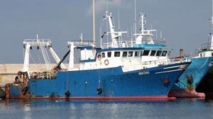Peschereccio sequestrato davanti coste della Libia: salvato dalla Marina Militare