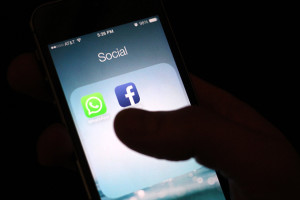 Facebook si integra con Whatsapp: tutto sull'installazione