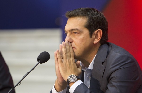 Tsipras sul referendum: "Hanno il diritto di scegliere il proprio futuro"