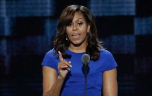 Presidenziali Usa 2016, Michelle Obama: "Mi fido solo di Hillary. Trump? Un bullo"