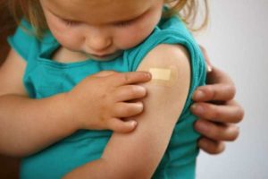 Vaccini, SIPPS: "I magistrati possono togliere i figli ai genitori per farli vaccinare"
